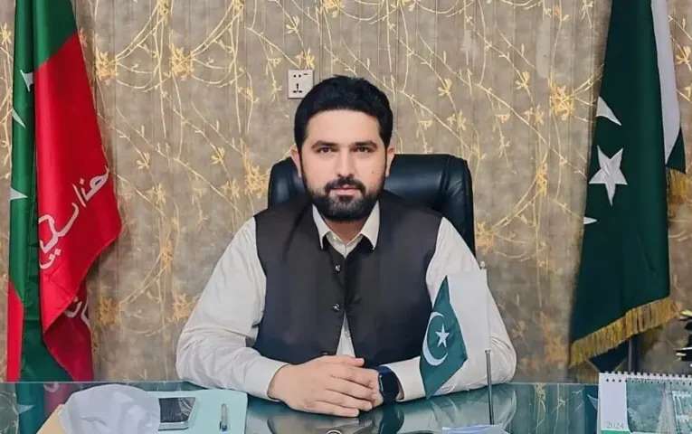 وزیراعلیٰ سہیل آفریدی کی سکیورٹی پر مامور کانسٹیبل کے مبینہ اغوا کا مقدمہ، پی ٹی آئی رہنما اور درجنوں کارکن نامزد